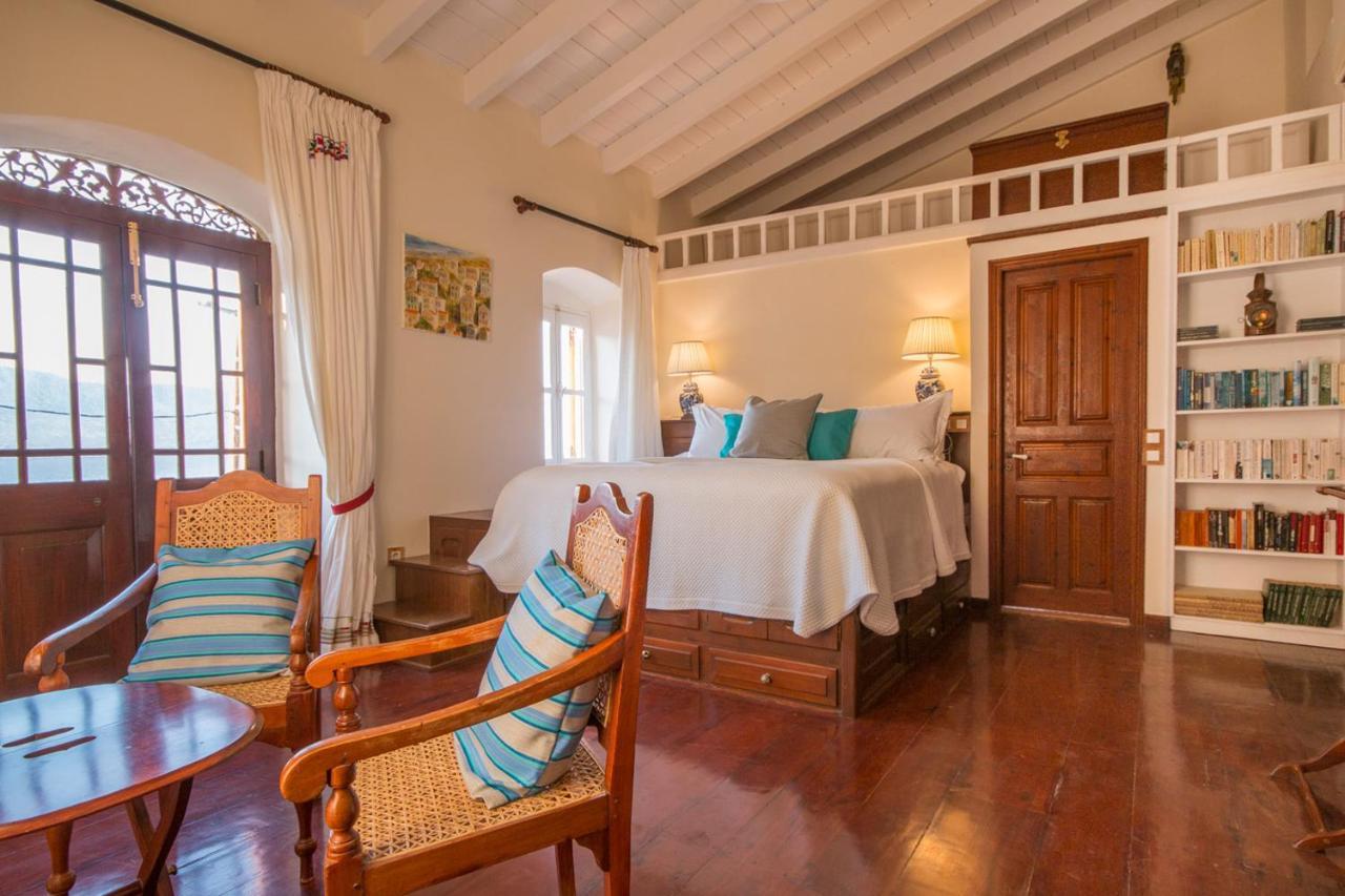 Emporio Hotel Symi Exterior photo